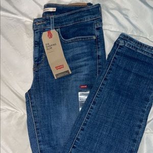 Levi Shaping Slim 28 by 30